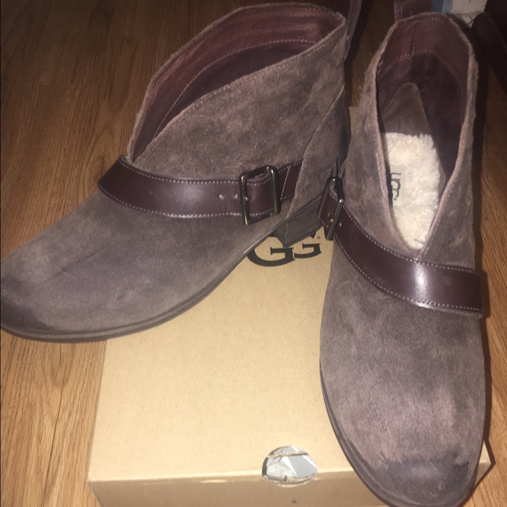 UGG BOOTS